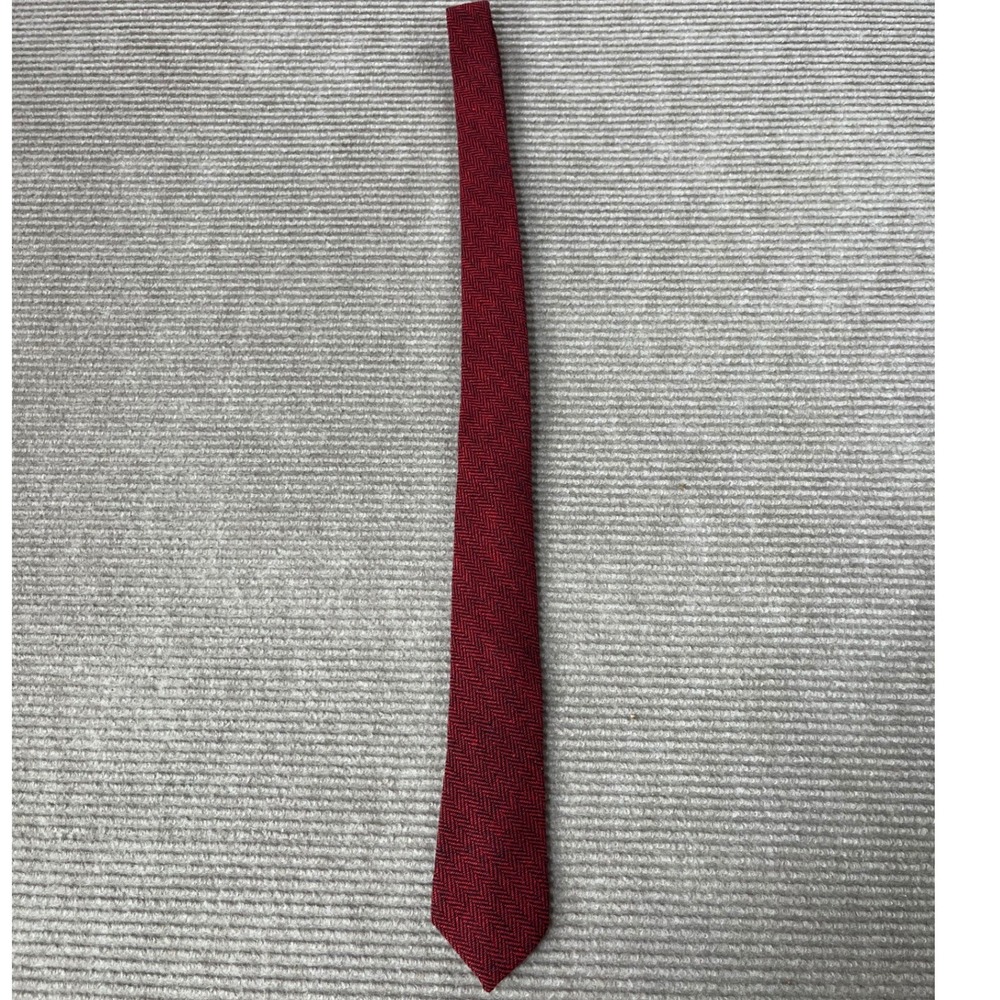 King & Priory Mens Red Black Herringbone Woven Necktie British Design Classic